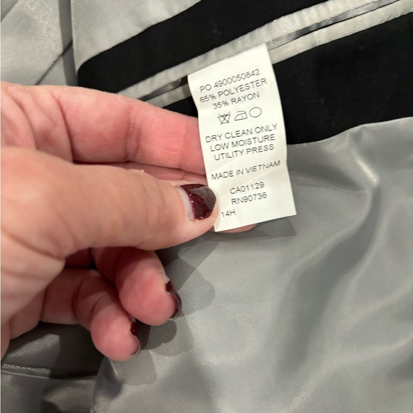 Boys Michael Kors suit 10 regular - Picture 3 of 4